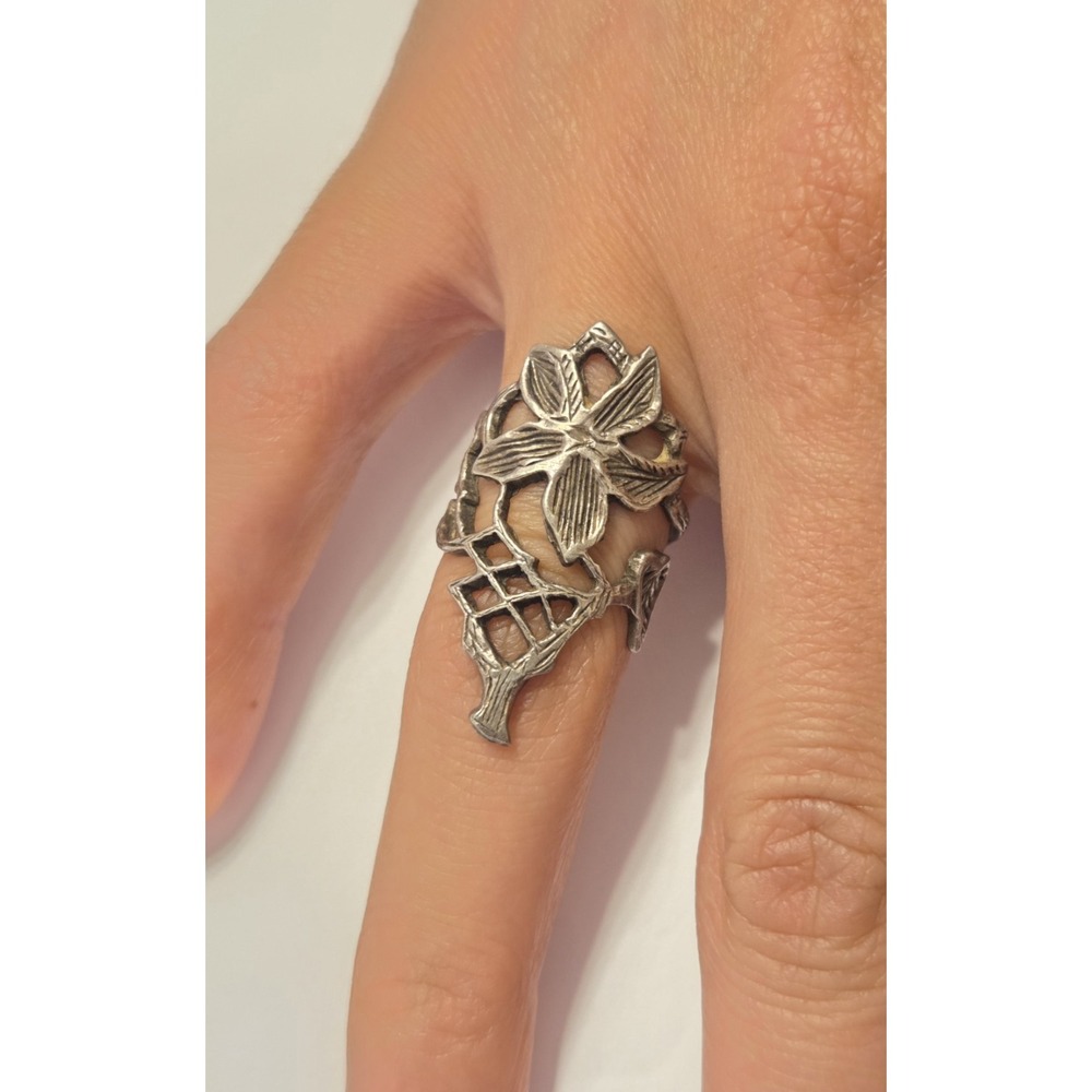 Long Vintage Art Nouveau Style Sterling Silver Daylily Flower Ring Size 5.5